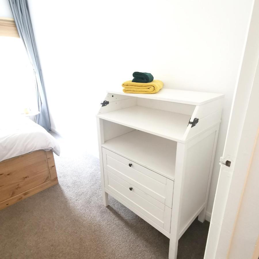 2 Bed Apt W/ Private Parking Close To Town Centre Χάντινγκτον Εξωτερικό φωτογραφία